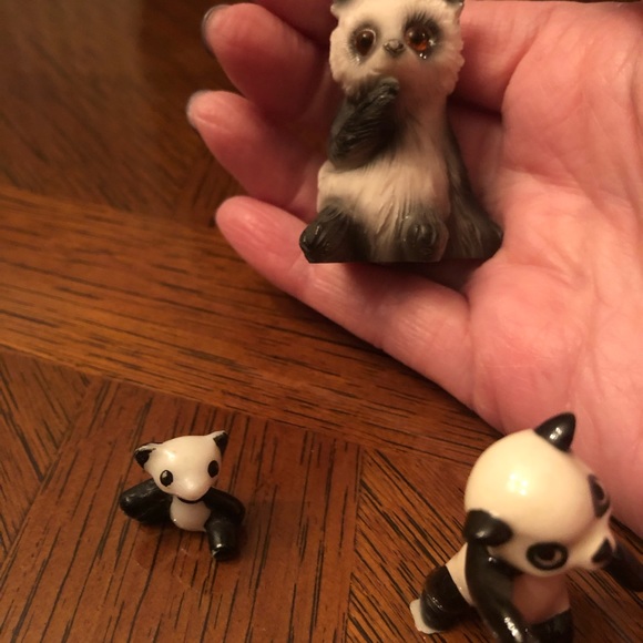 Little Panda Family 🐼🐼🐼 - Picture 3 of 4